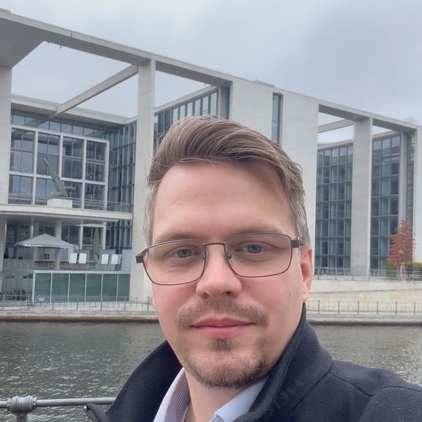 Boris Bosnar, Founder & Managing Director